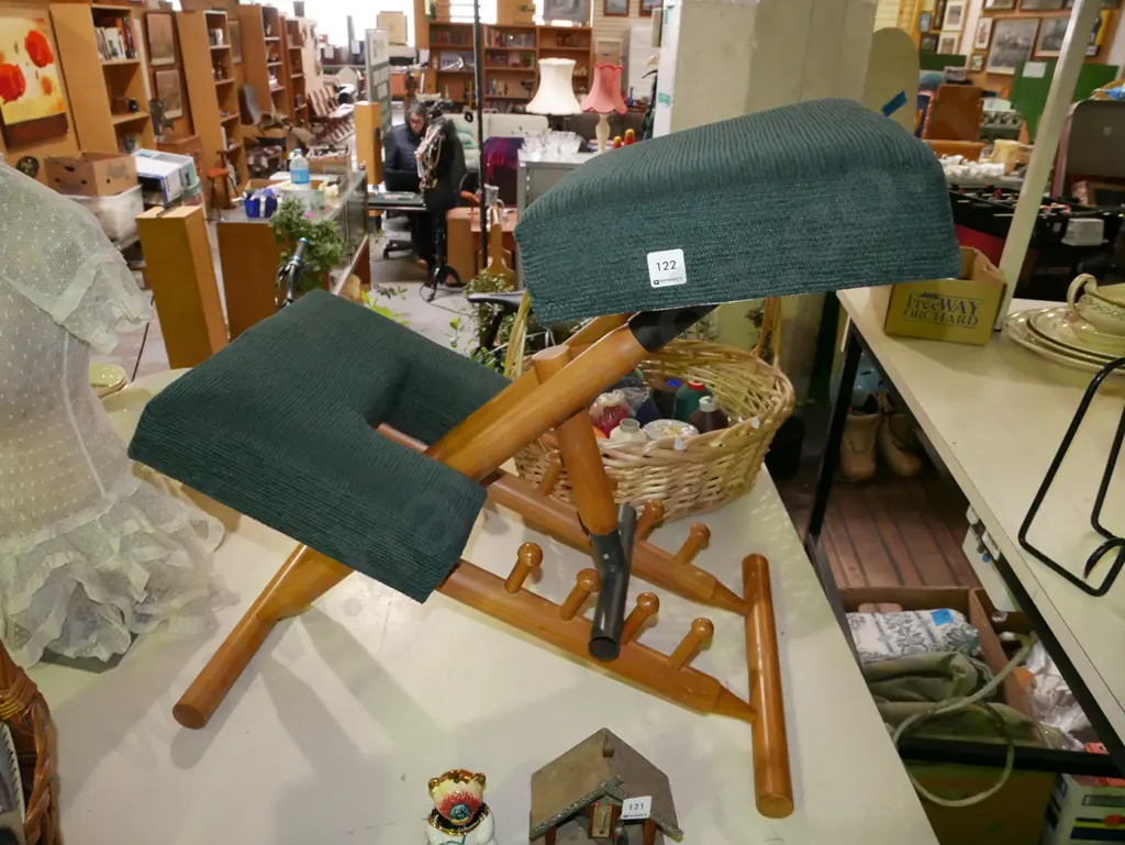 green rimu ergonomic office chair Image 1++