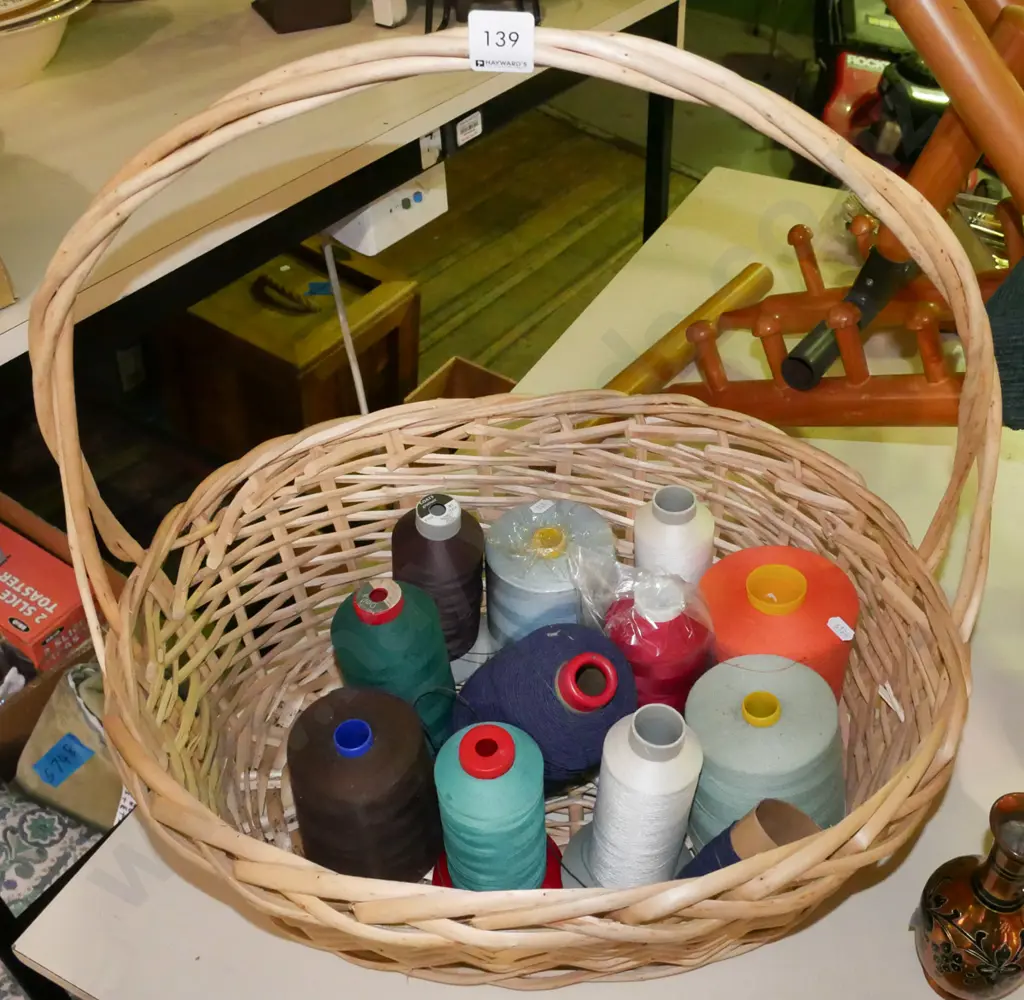 cane basket, threads Image 1++