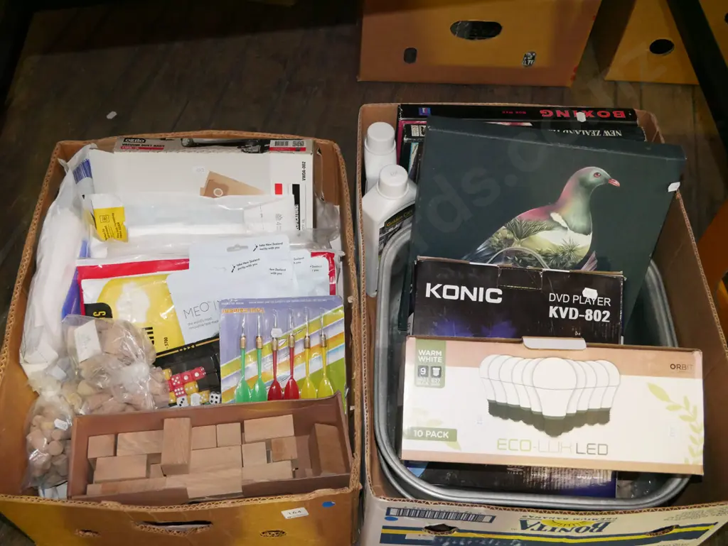 2x boxes; light bulbs, DVD player, wooden blocks etc Image 1++