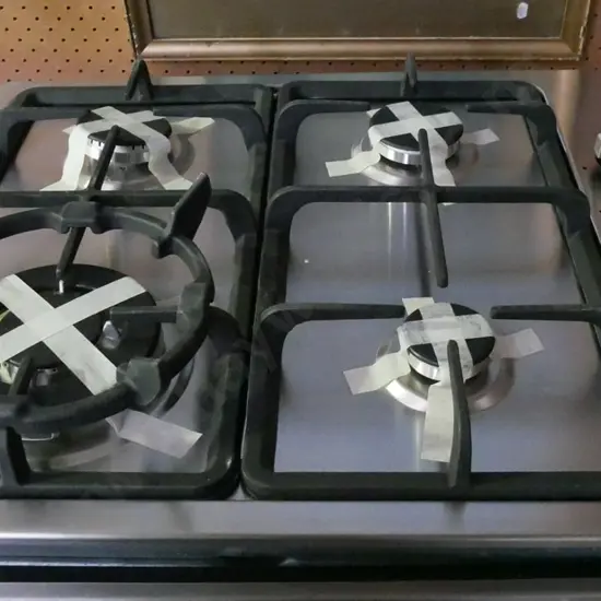 Parmco as-new 4 burner gas hob - original packing in office