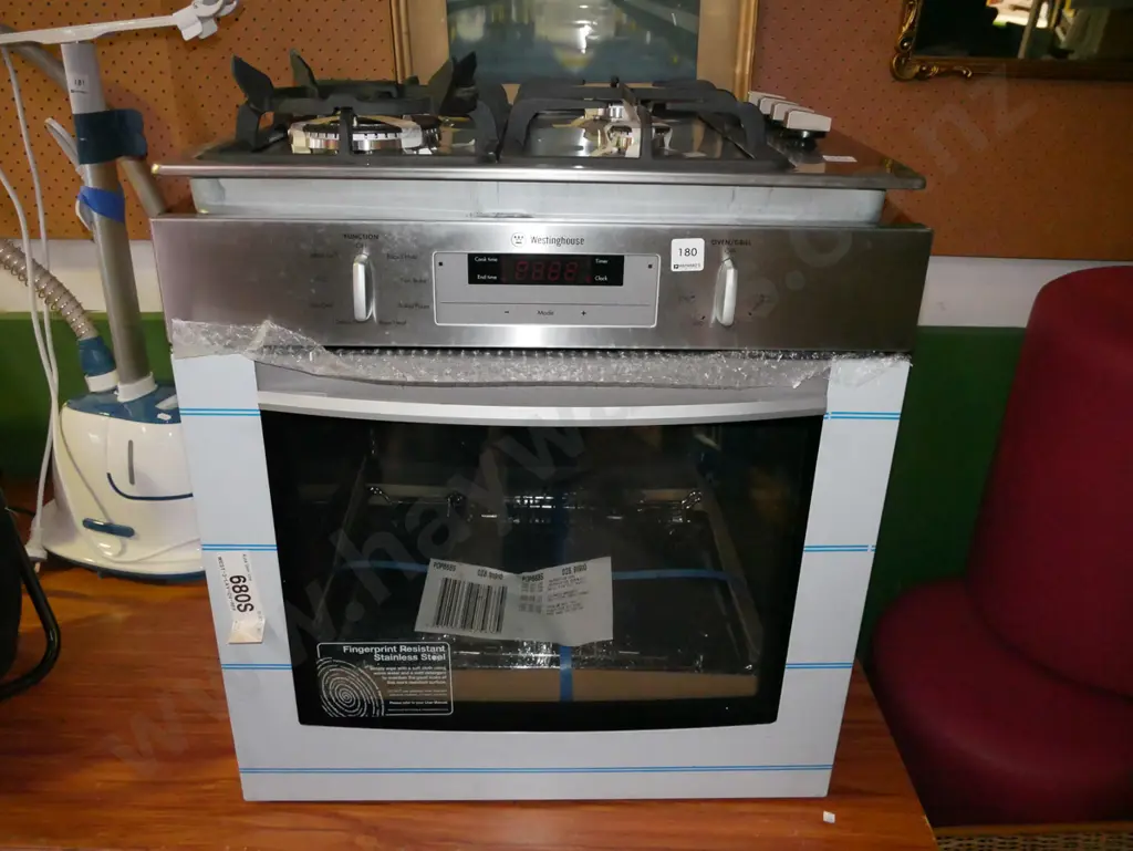 Westinghouse wall oven - some original packing in office Image 1++