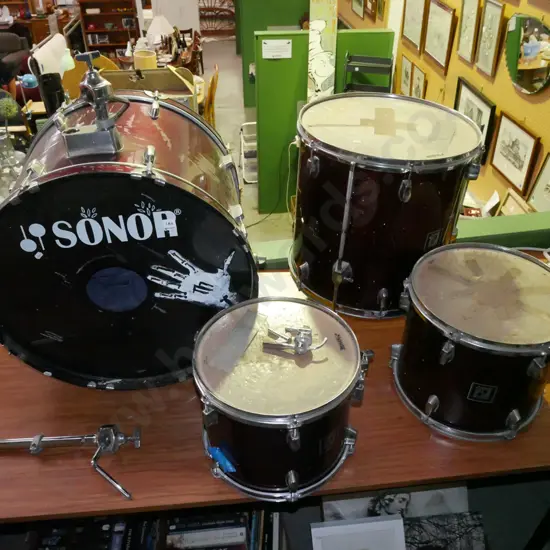 part Sonor drum kit