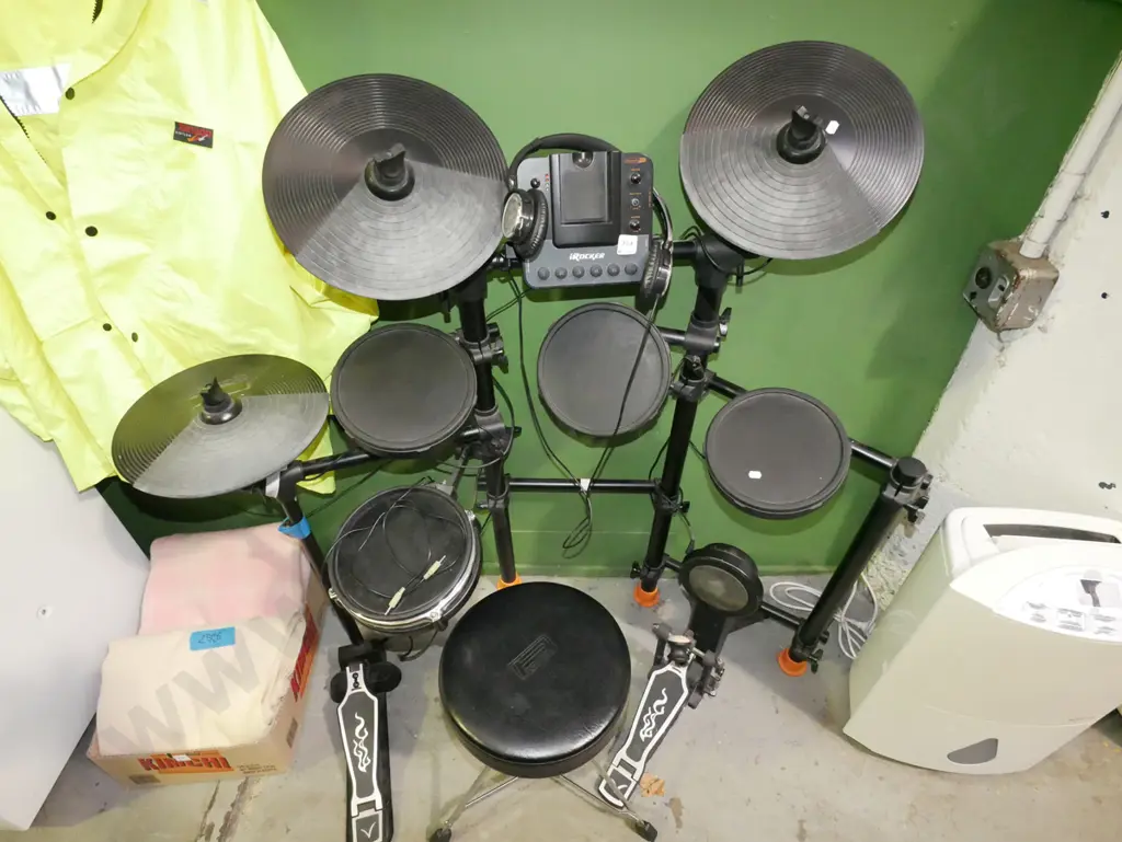 iRocker electronic drum kit - in working order Image 1++