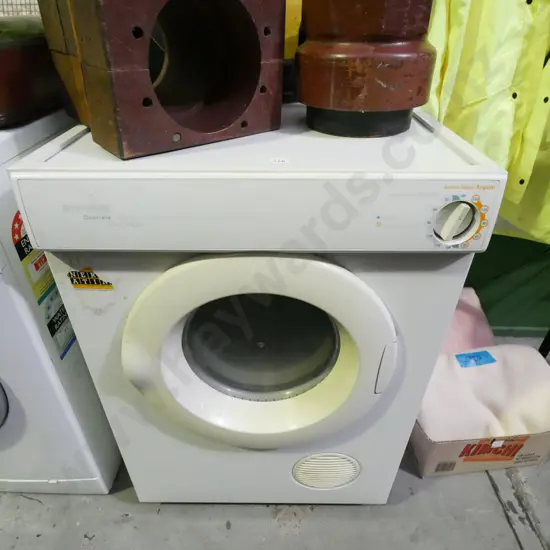 Fridgaire tumble dryer