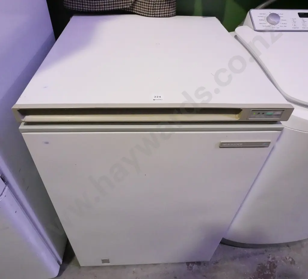 small Shacklock freezer H-910 W-590 D-645 Image 1++