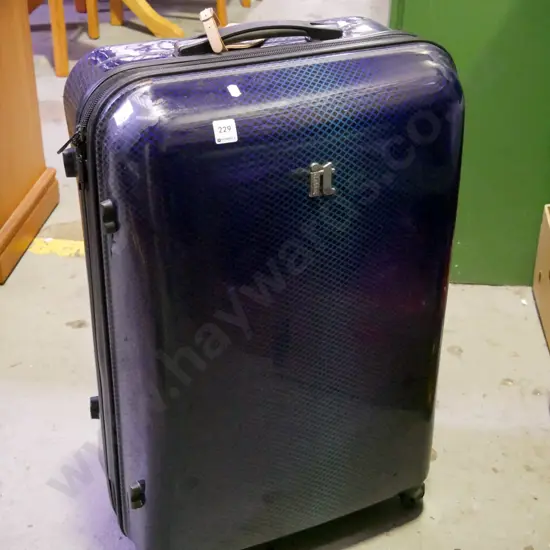 IT hard cased suitcase