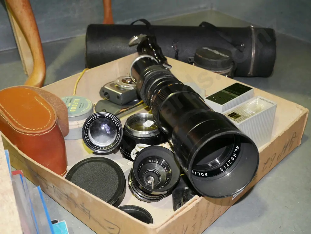 camera lenses, flashes, light meters Image 1++