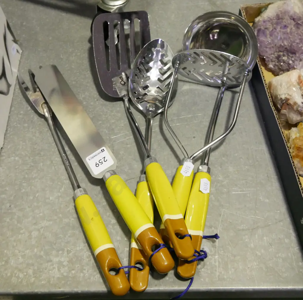 kitchen utensils Image 1++