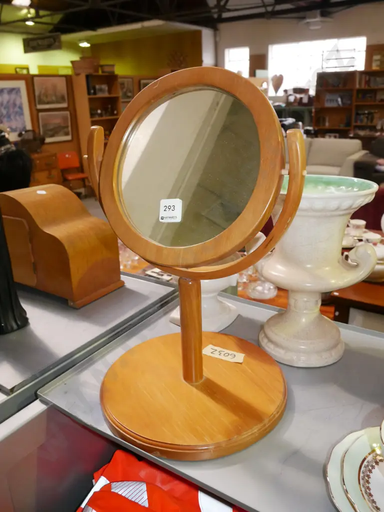 wooden adjustable dressing table mirror Image 1++