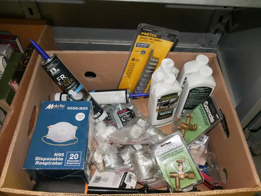 box; bolt cutters, pipe fittings, duct sealer etc Image 1++