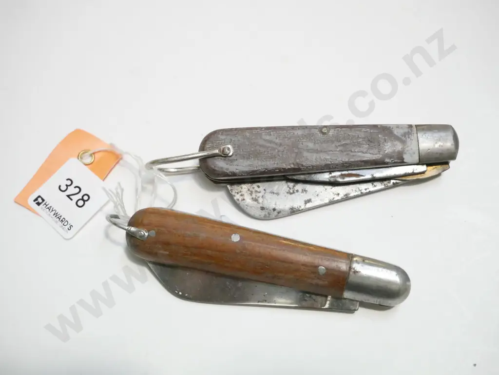 2x pocket knives Image 1++