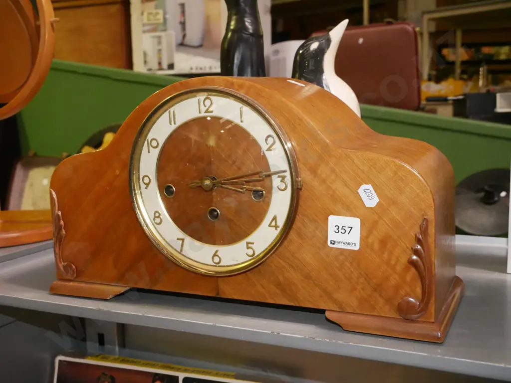 deco mantle clock Image 1++