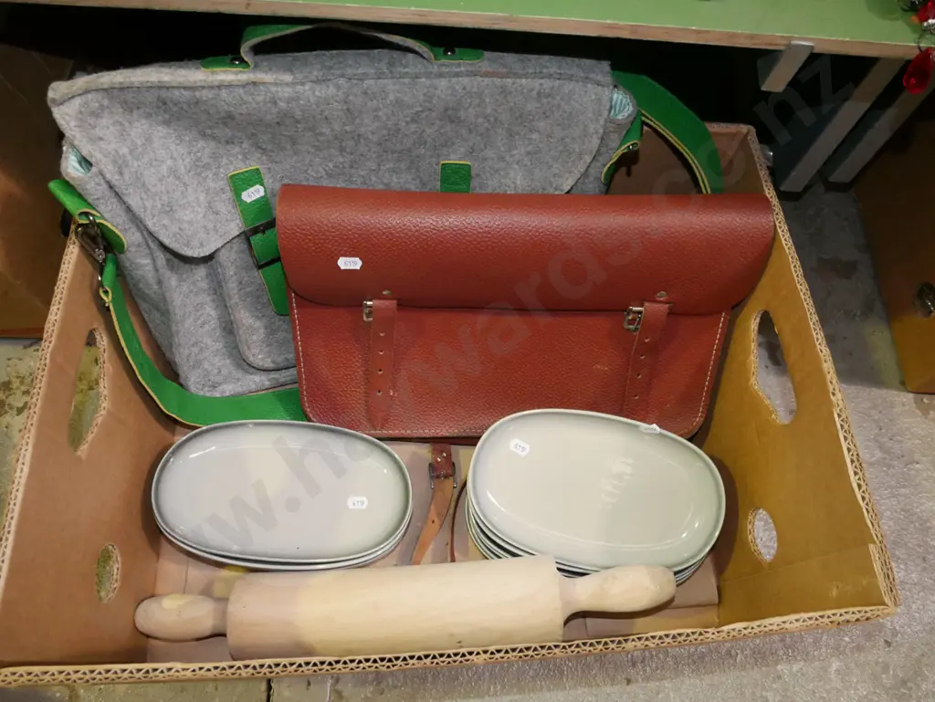 satchel, felt satchel, Temuka plates etc Image 1++