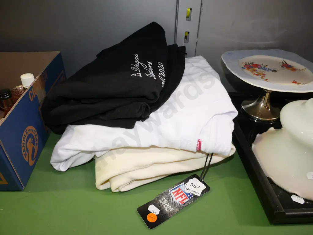 Nike sweat pants, 2x NFL Raiders T-shirts Image 1++