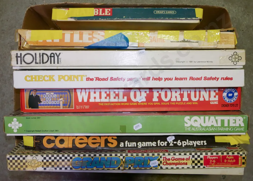 box of board games and puzzles Image 1++