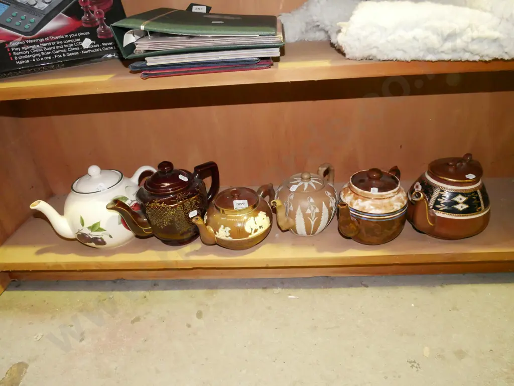 shelf of 6 teapots Image 1++