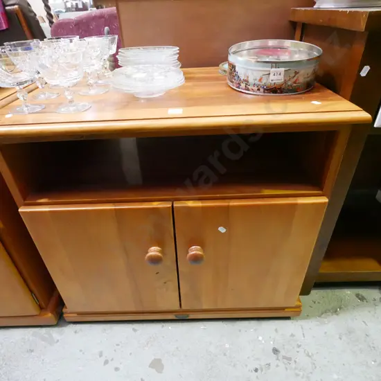 solid rimu 2 door entertainment unit H-630 W-700 D-450