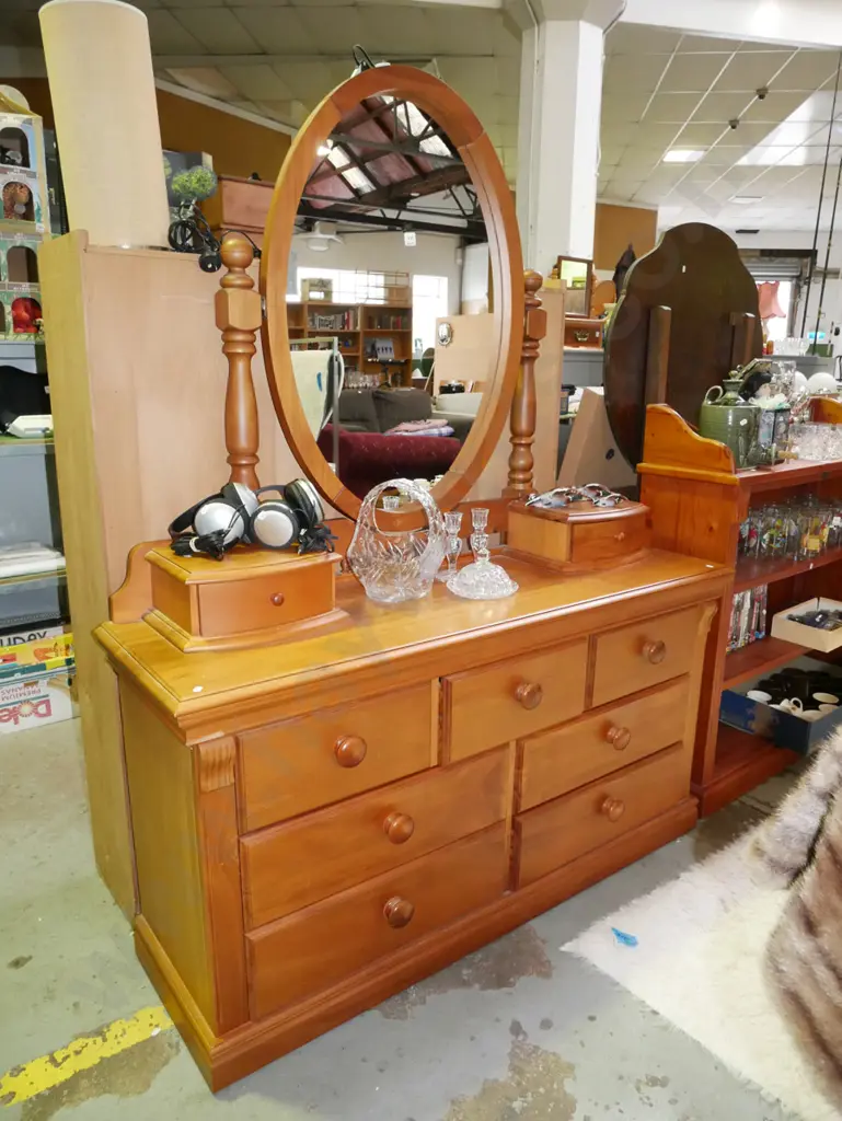 solid rimu 9 drawer mirror back dresser  H-1740 W-1370 D-420 Image 1++