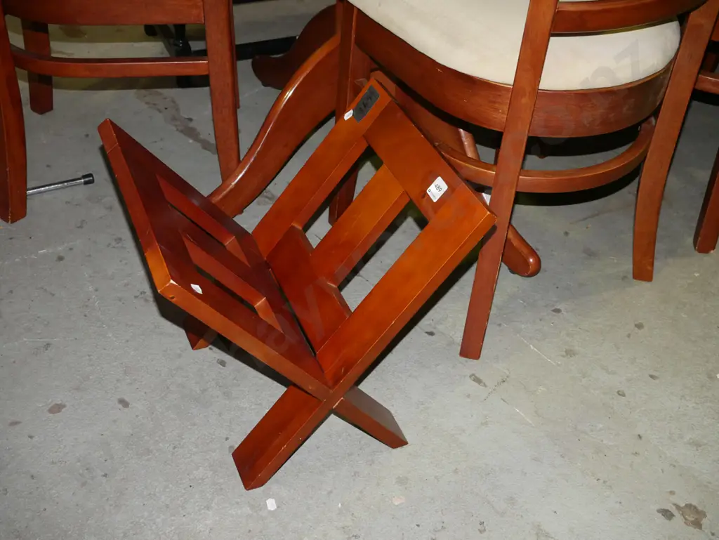 pine magazine rack Image 1++