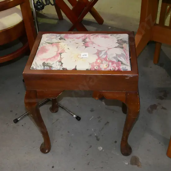 cab leg stool