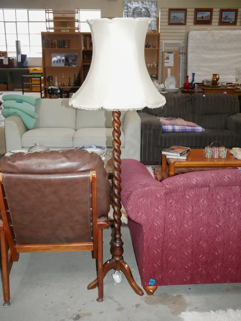barley twist standard lamp Image 1++