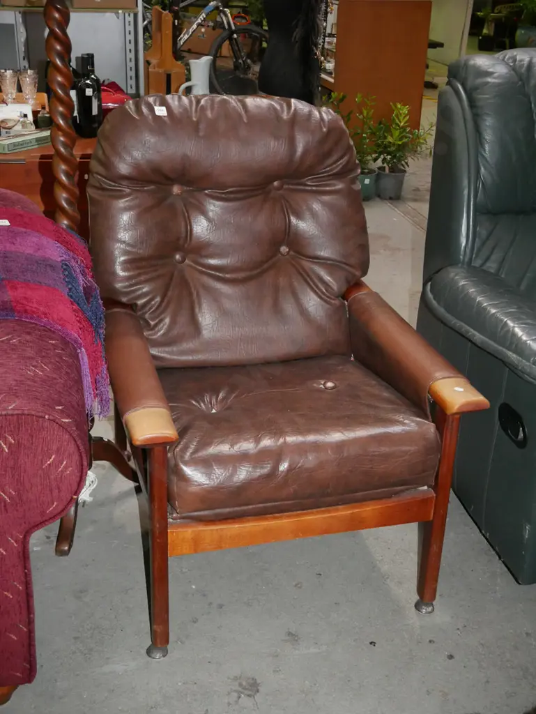 brown vinyl armchair Image 1++