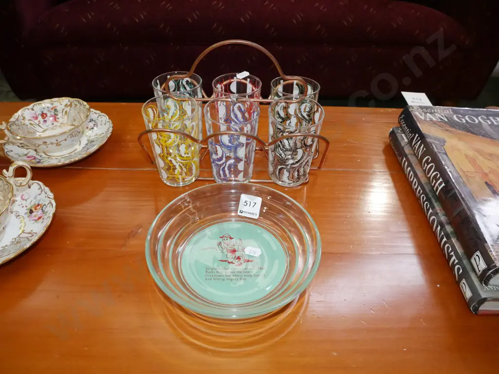 Sgt Dan Creamoata bowl, 6 tumblers in basket Image 1++