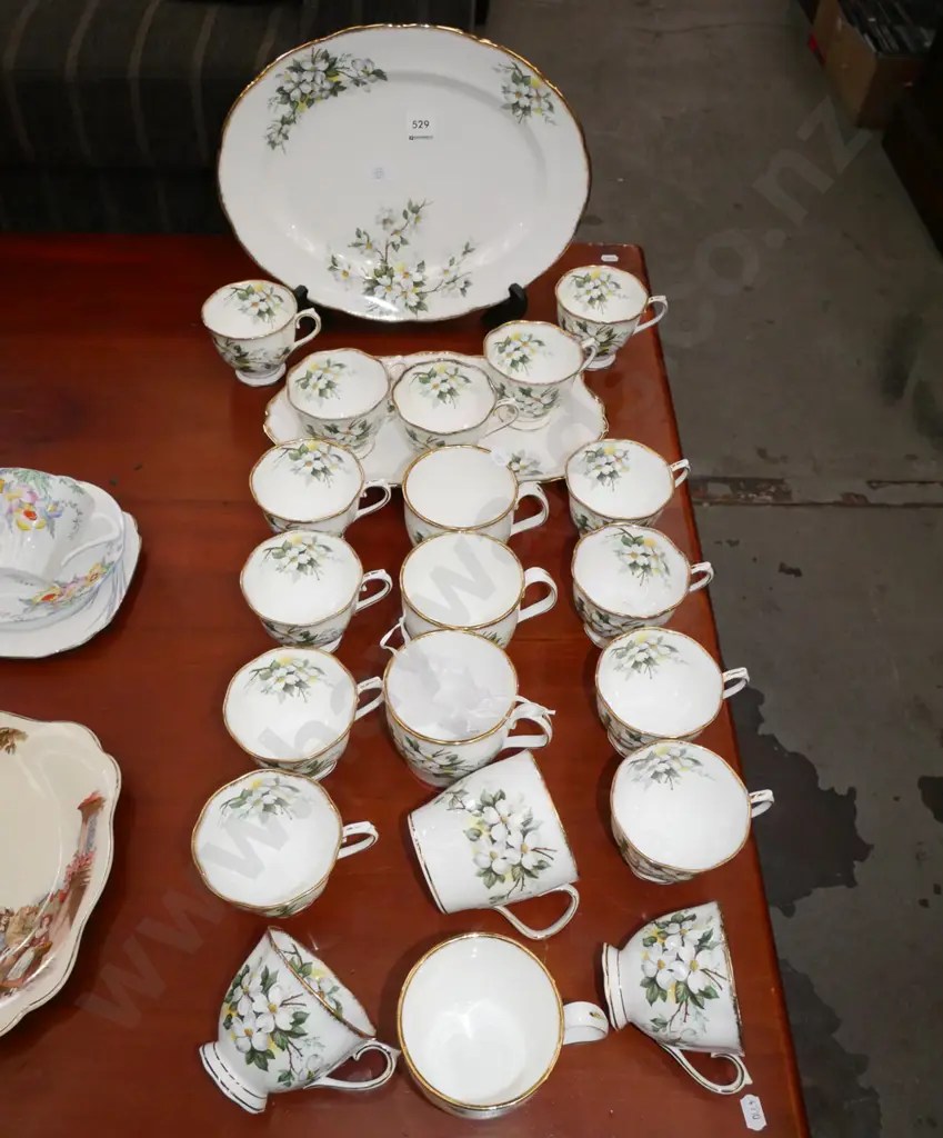 Royal Albert White Dogwood tea cups, saucers, plates etc Image 1++