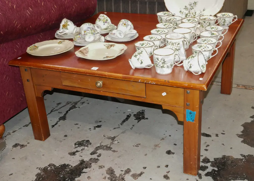 solid pine end table with drawer H-440 W-900 D-900 Image 1++