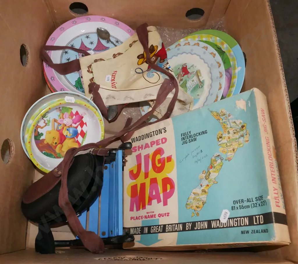 dolls, sunglasses etc Image 1++