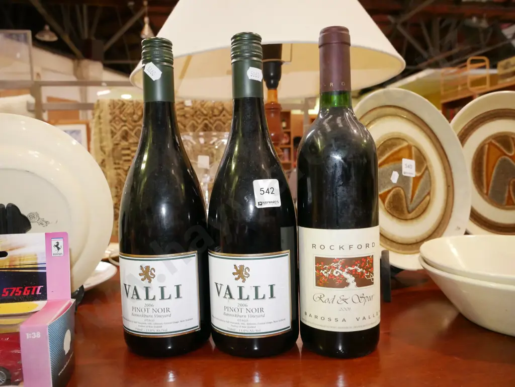 3x bottles of red wine  Image 1++