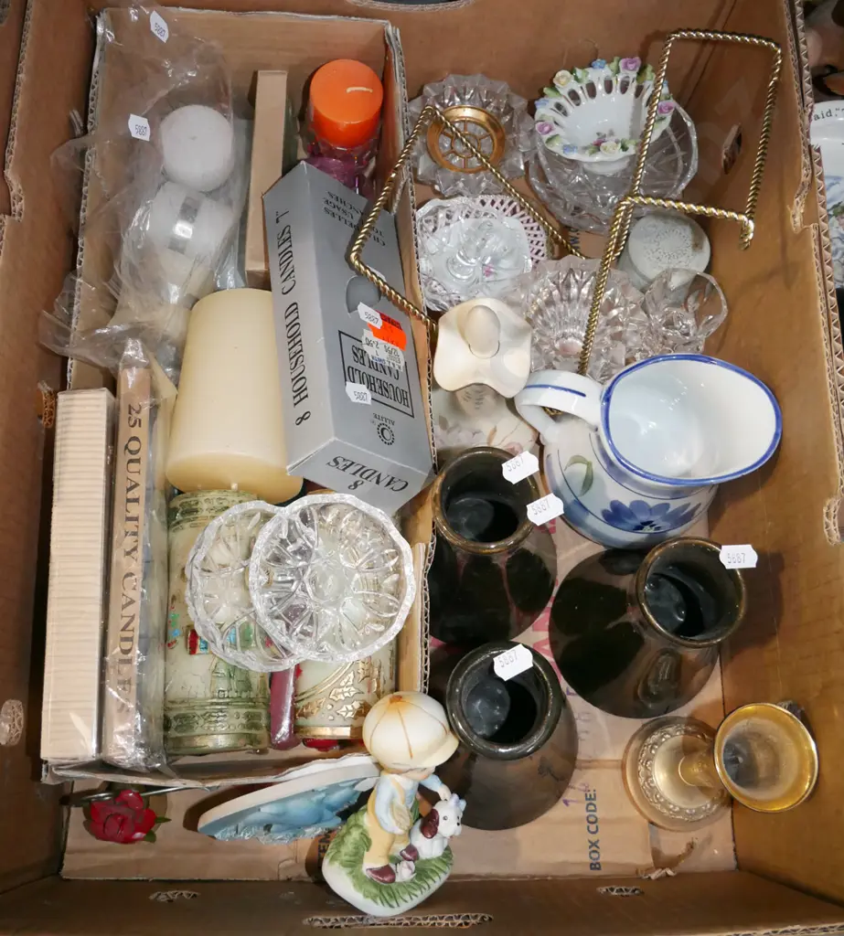 box; vases, ring dishes, candles, jug etc Image 1++