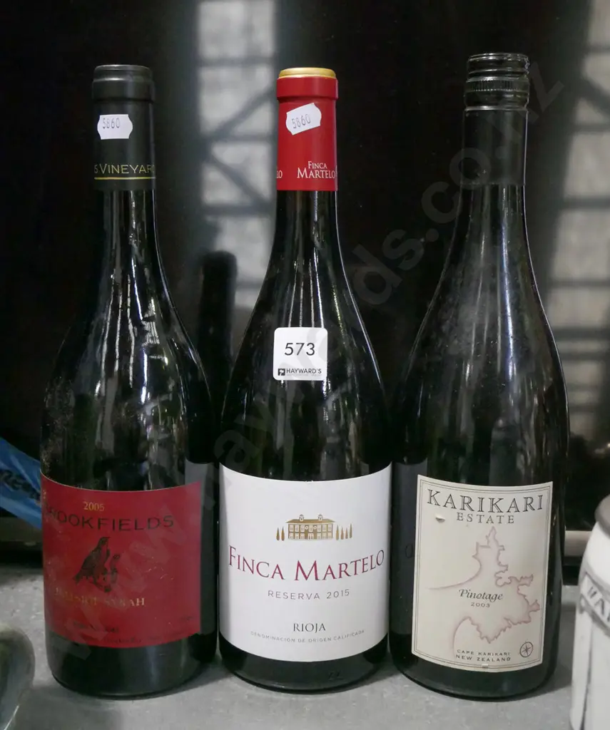 3x bottles red wine Image 1++