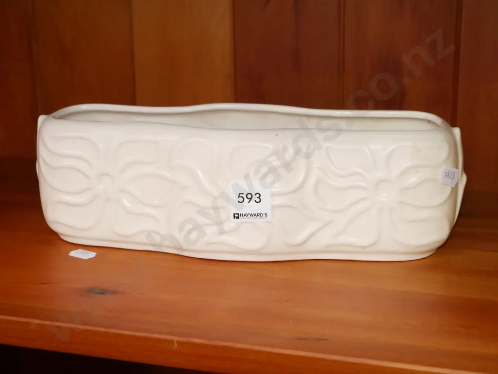 Crown Lynn trough vase Image 1++