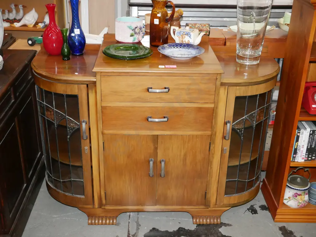 beech cabinet with 2 curved leadlight doors, 2x doors, 2x drawers H-930 W-1260 D-500 Image 1++