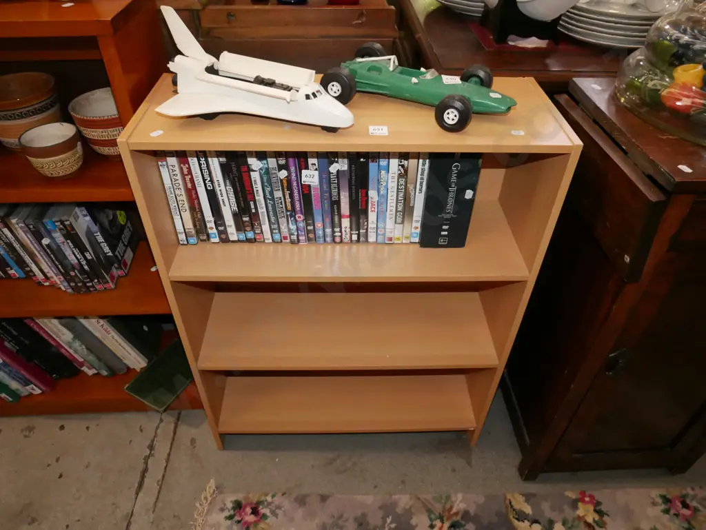 mdf faux wood veneer bookcase H-710 W-610 D-230 Image 1++