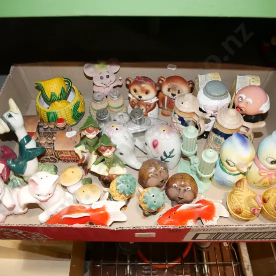box of novelty salt and peppers