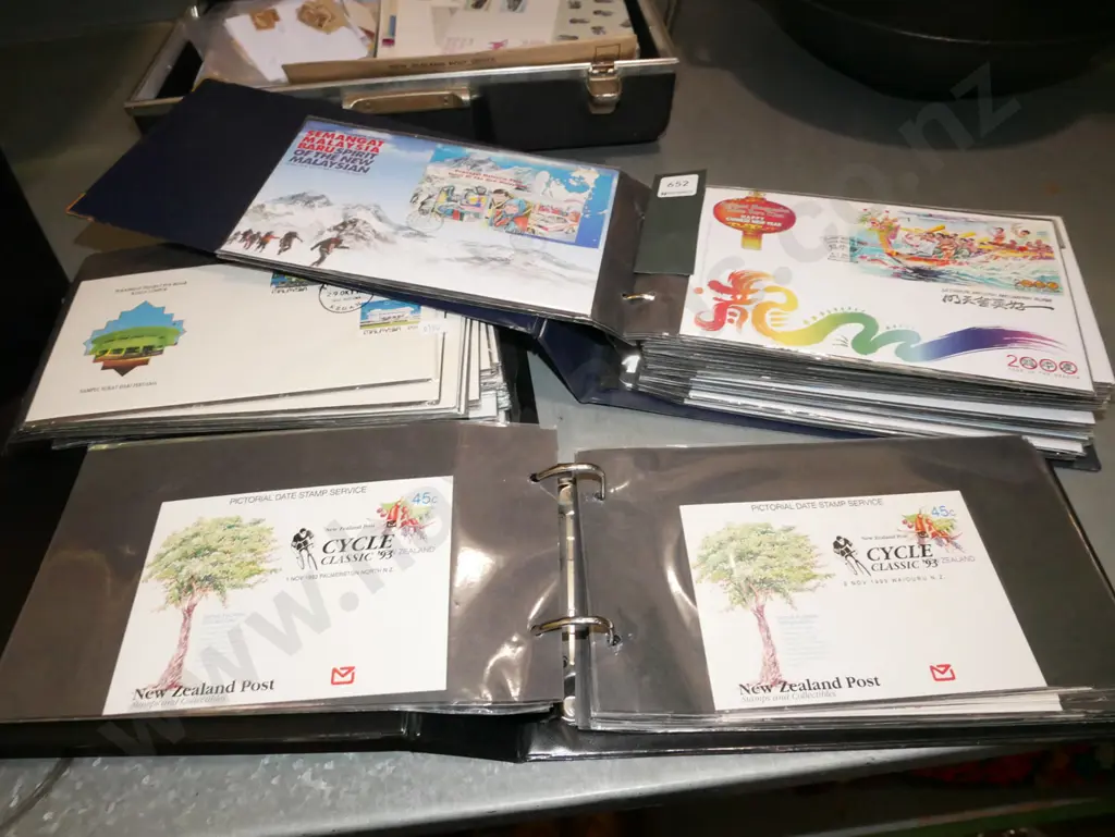 3x first day cover albums Image 1++