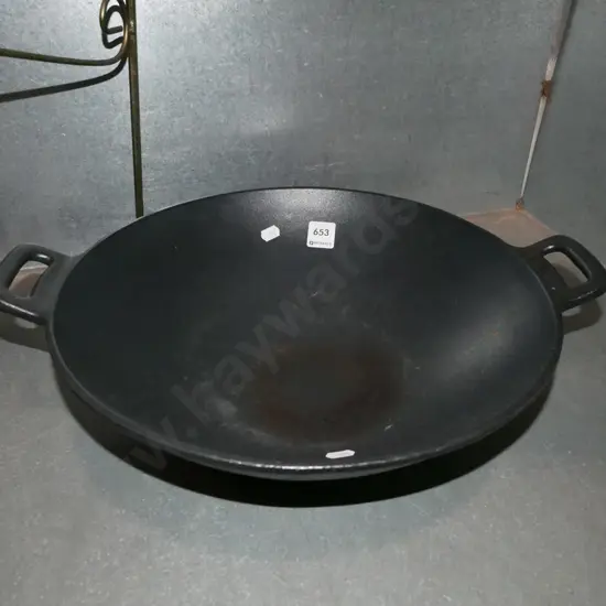 cast iron wok