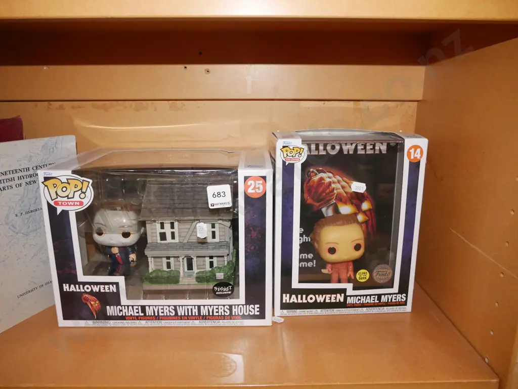 Pop movie figurines - Michael Myers with Myers House, Halloween Michael Myers Image 1++