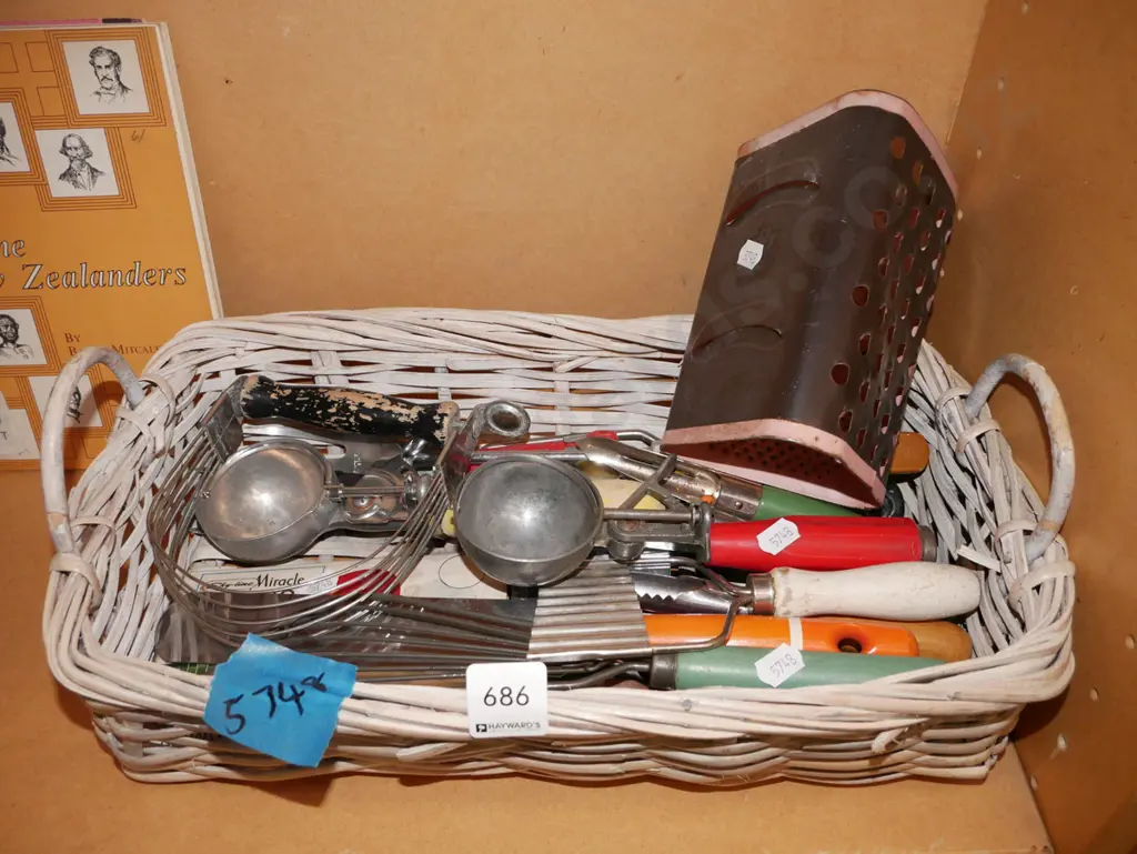 cane basket, kitchen utensils Image 1++