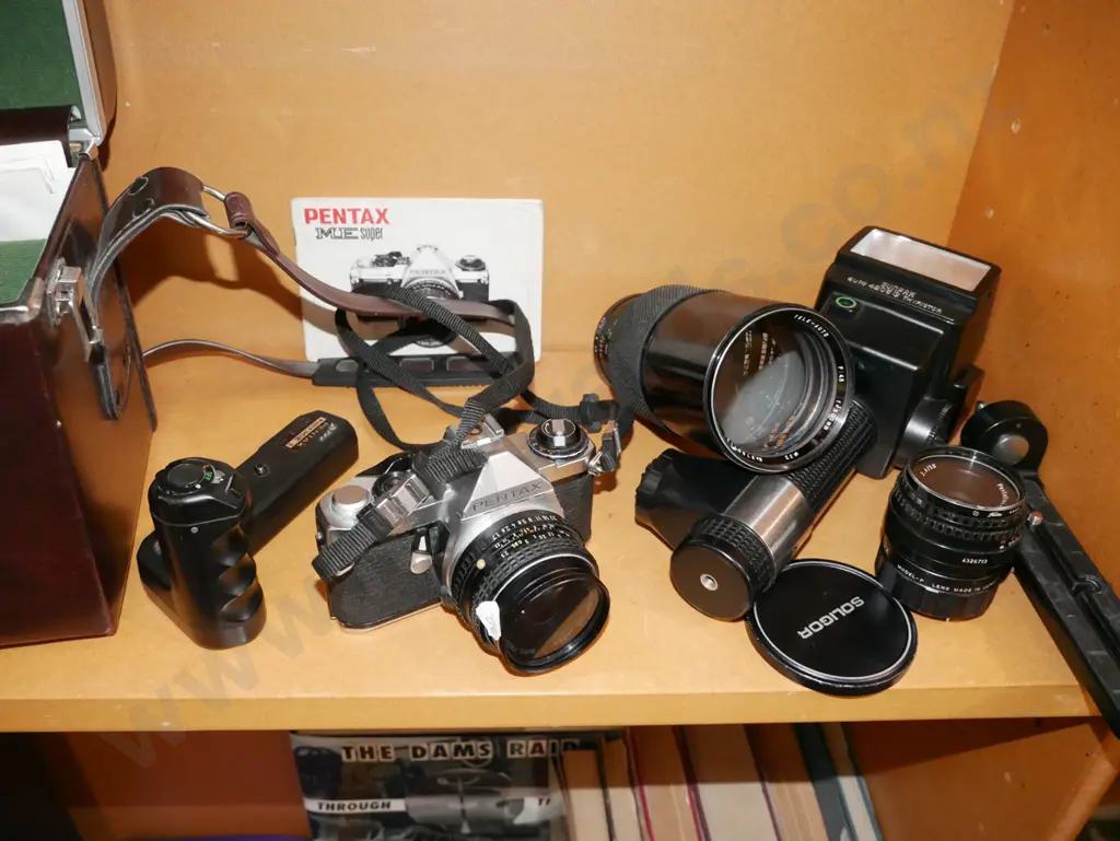 Pentax 35mm film camera, hard carry case, lenses etc Image 1++