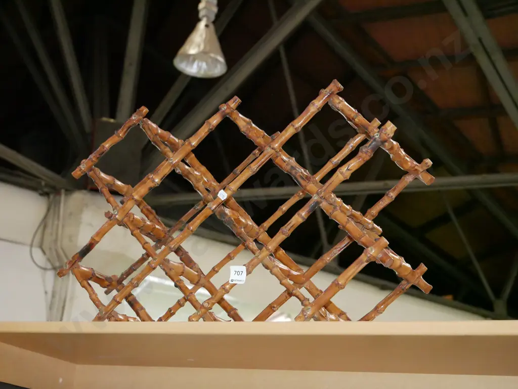 bamboo wine rack Image 1++