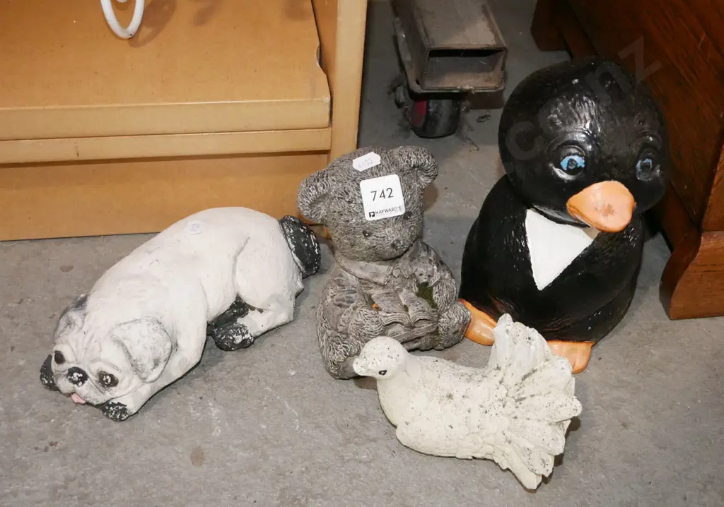 5x small garden ornaments Image 1++