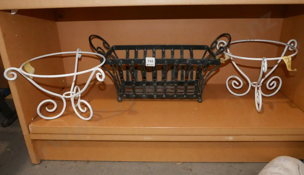 3x metal plant stands Image 1++