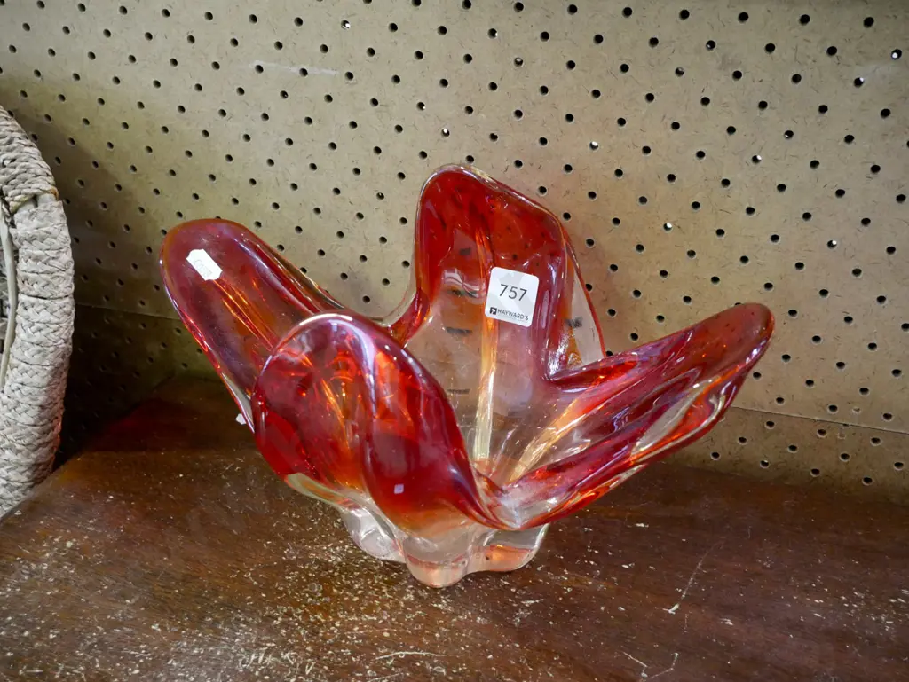 art glass bowl Image 1++