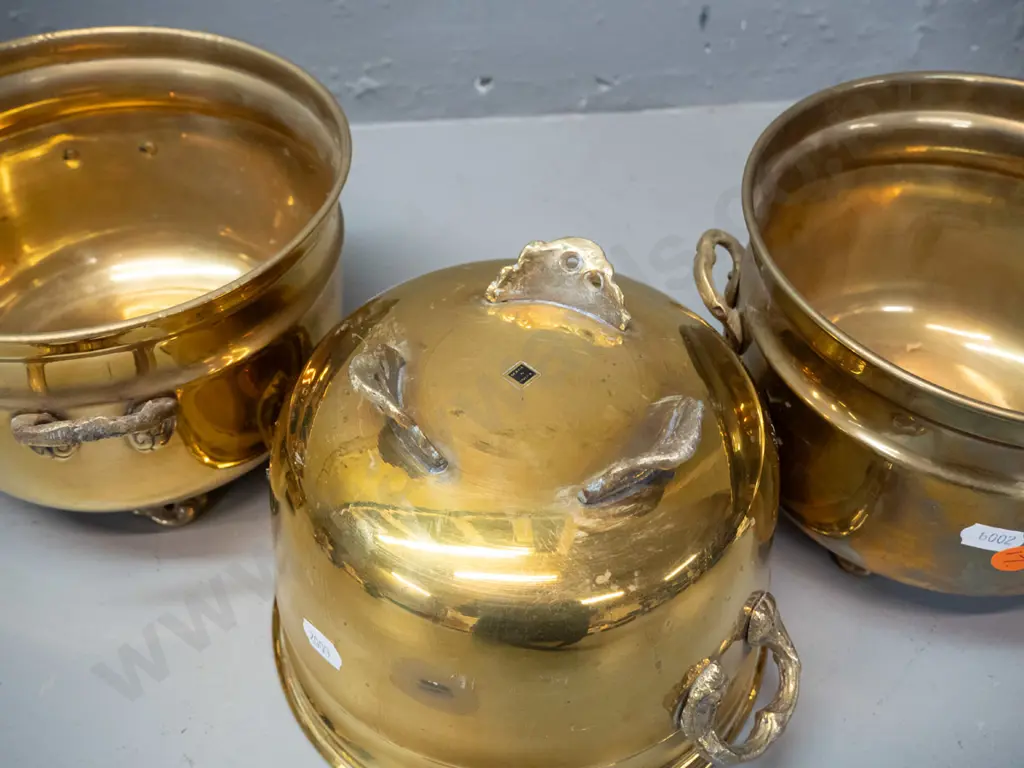 set of 4 Indian brass footed and handled jardinieres H-120 W-190 at handles Image 1++