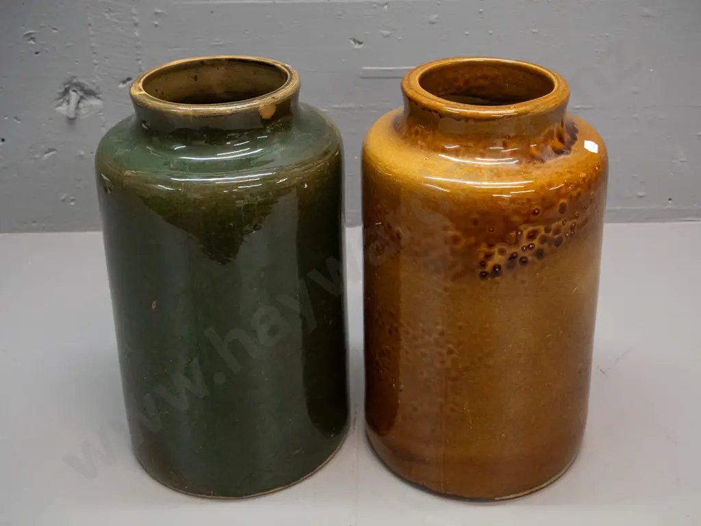 2 wide-mouth storage crocks, no maker's marks, heavy brown one has chip to base, both approx. H-350 D-200 Image 1++