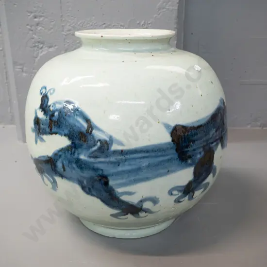 large asian orb-shaped pottery vase with dragon decoration H-380 D-380