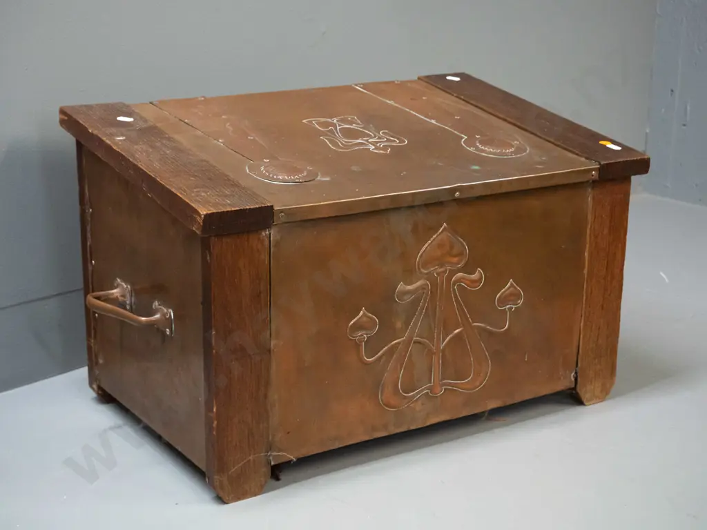 deco wood or coal bin with hinged lid, tin liner - pressed copper over oak with copper handles. Minor denting. H-350 Image 1++